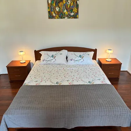 Ela Apartment *